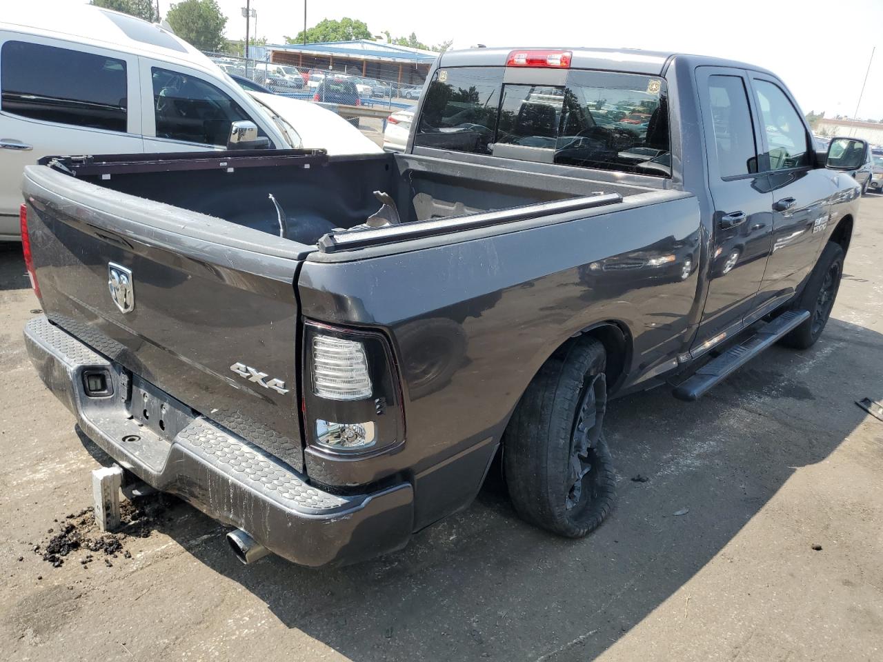 2014 RAM 1500 - Image 3