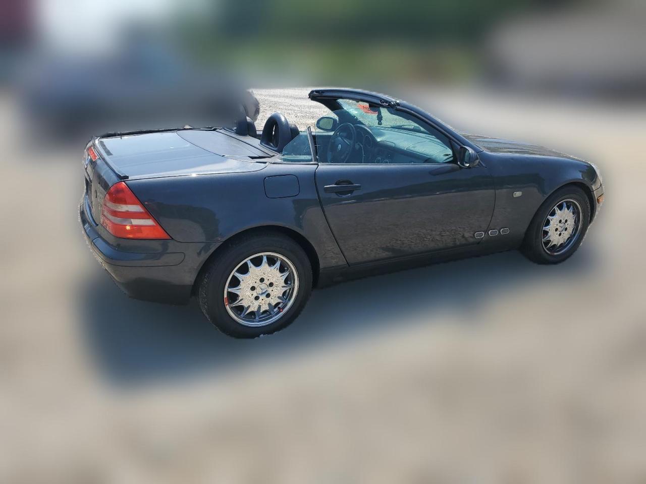 1999 Mercedes-Benz Slk 230 Kompressor VIN: WDBKK47F8XF095627 Lot: 62981664