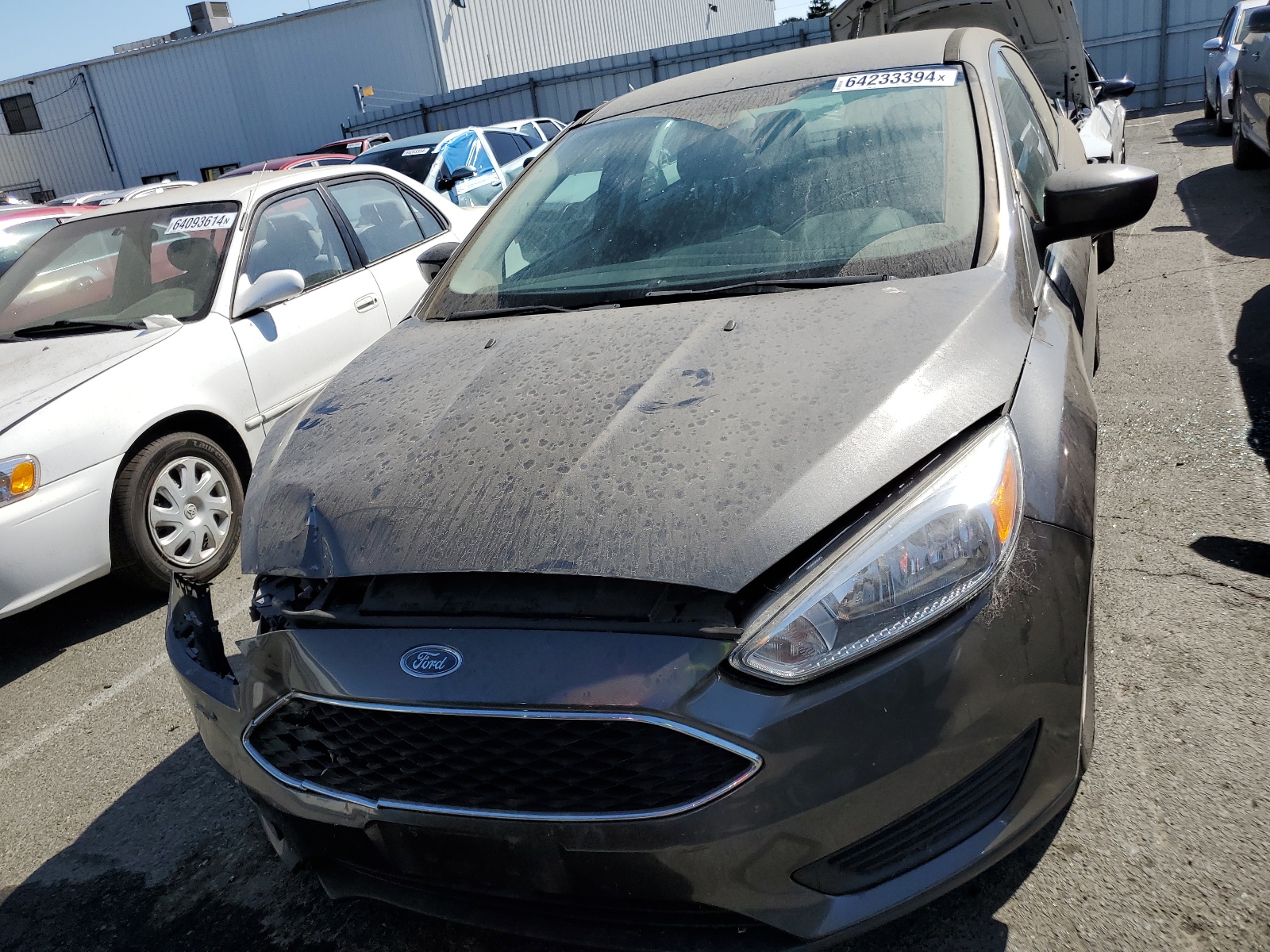 2018 Ford Focus Se vin: 1FADP3F25JL261167