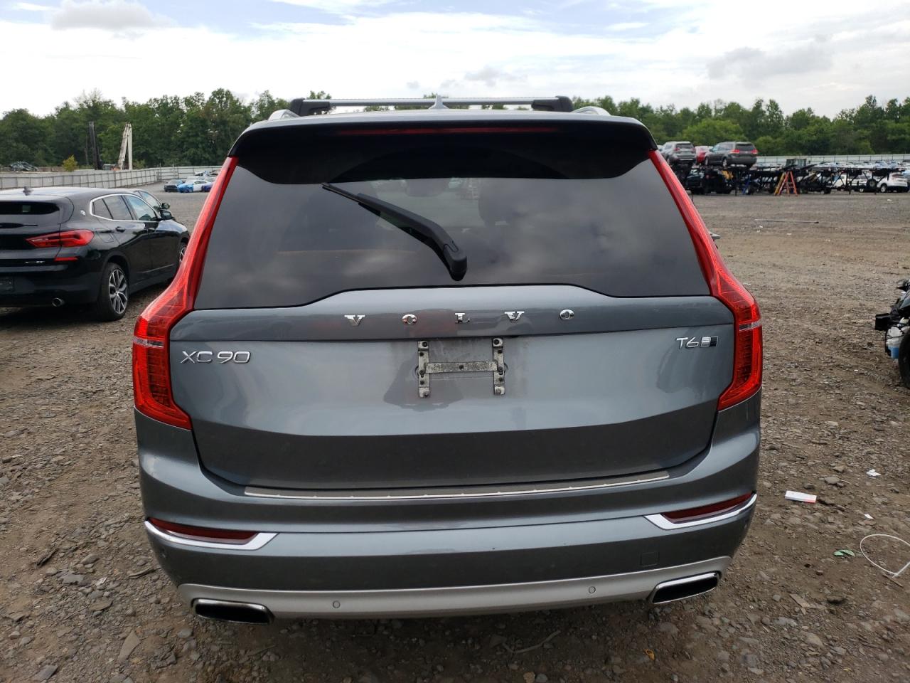 2017 Volvo Xc90 T6 VIN: YV4A22PL5H1107705 Lot: 64268074