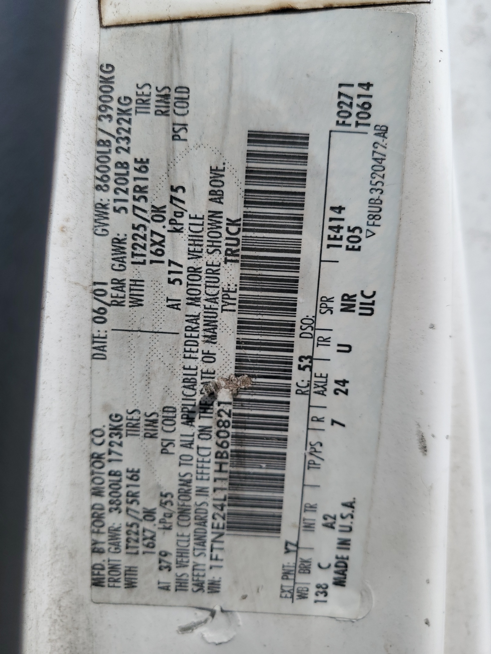 1FTNE24L11HB60821 2001 Ford Econoline E250 Van