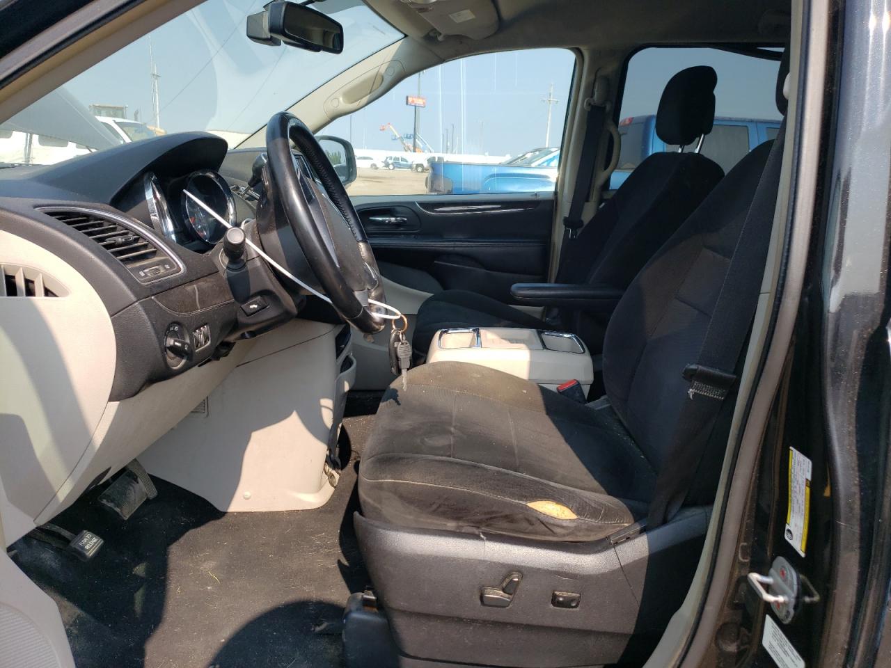 2011 Chrysler Town & Country Touring VIN: 2A4RR5DG2BR747152 Lot: 64374604