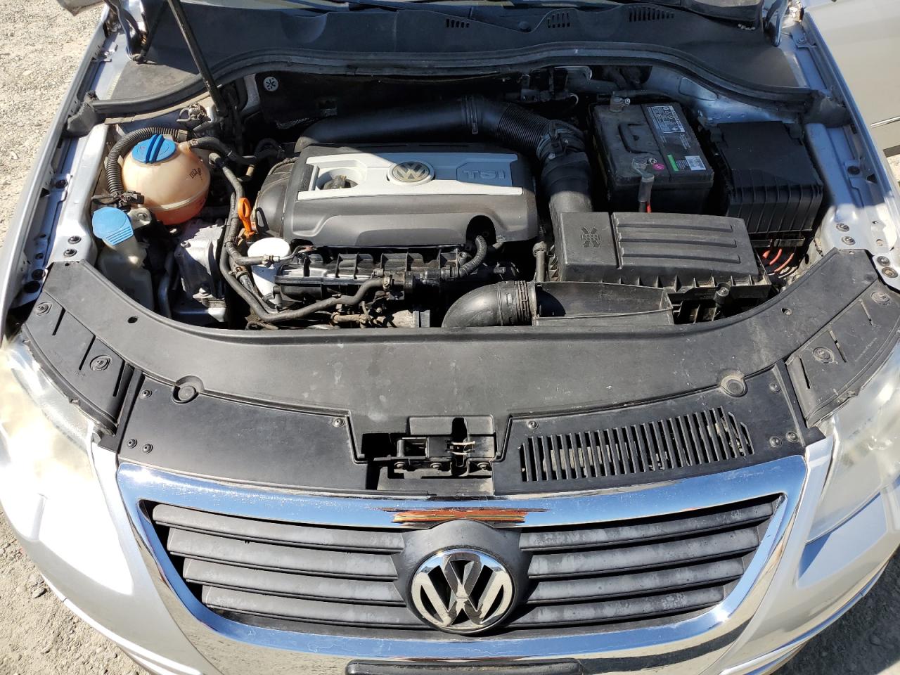 2008 Volkswagen Passat Wagon Turbo VIN: WVWXK73C28E225493 Lot: 62893664