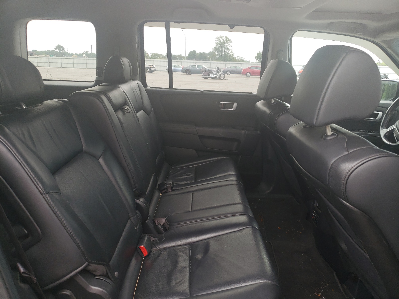 5FNYF4H97BB064679 2011 Honda Pilot Touring