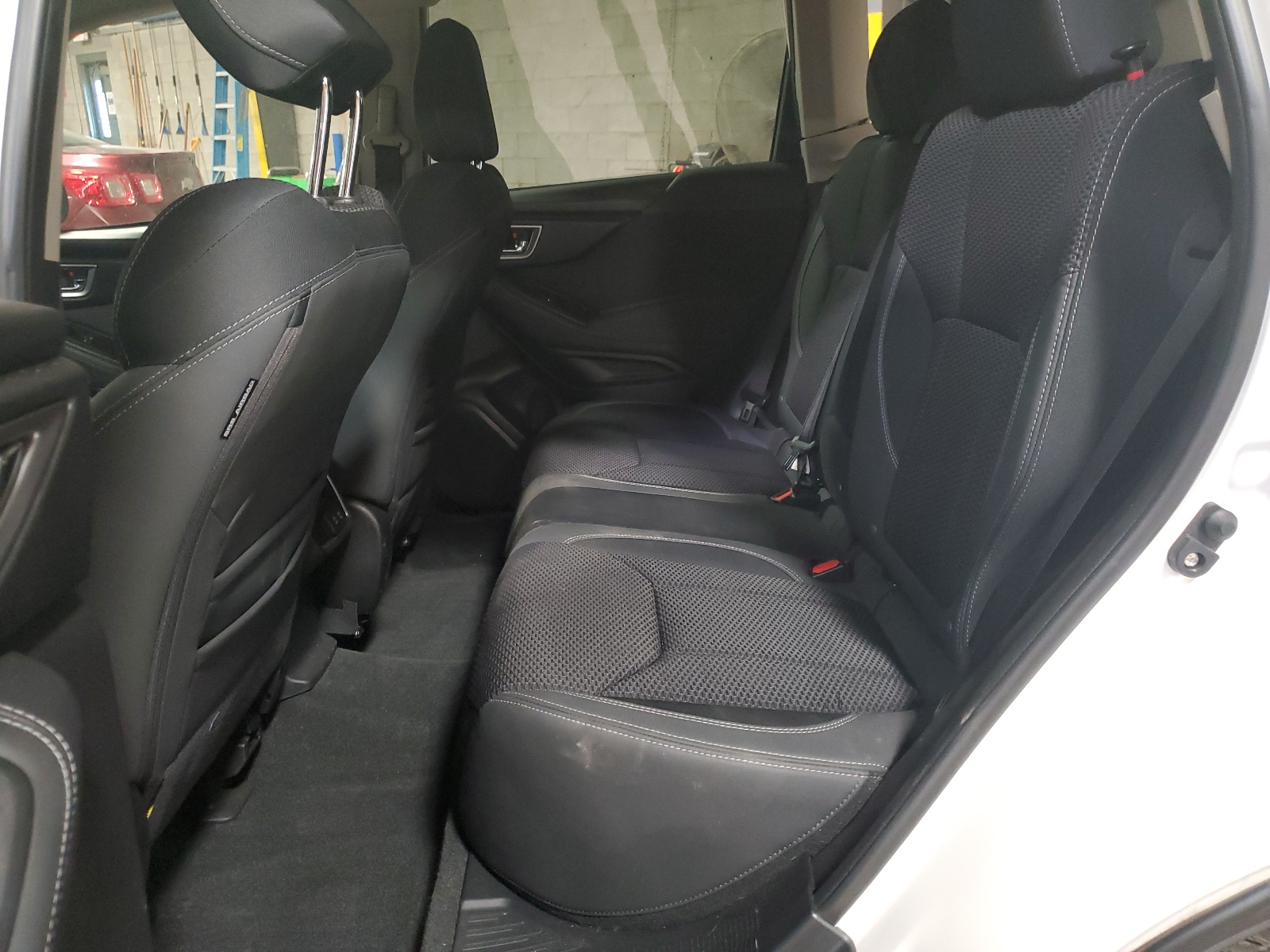 JF2SKAGC9KH507090 2019 Subaru Forester Premium