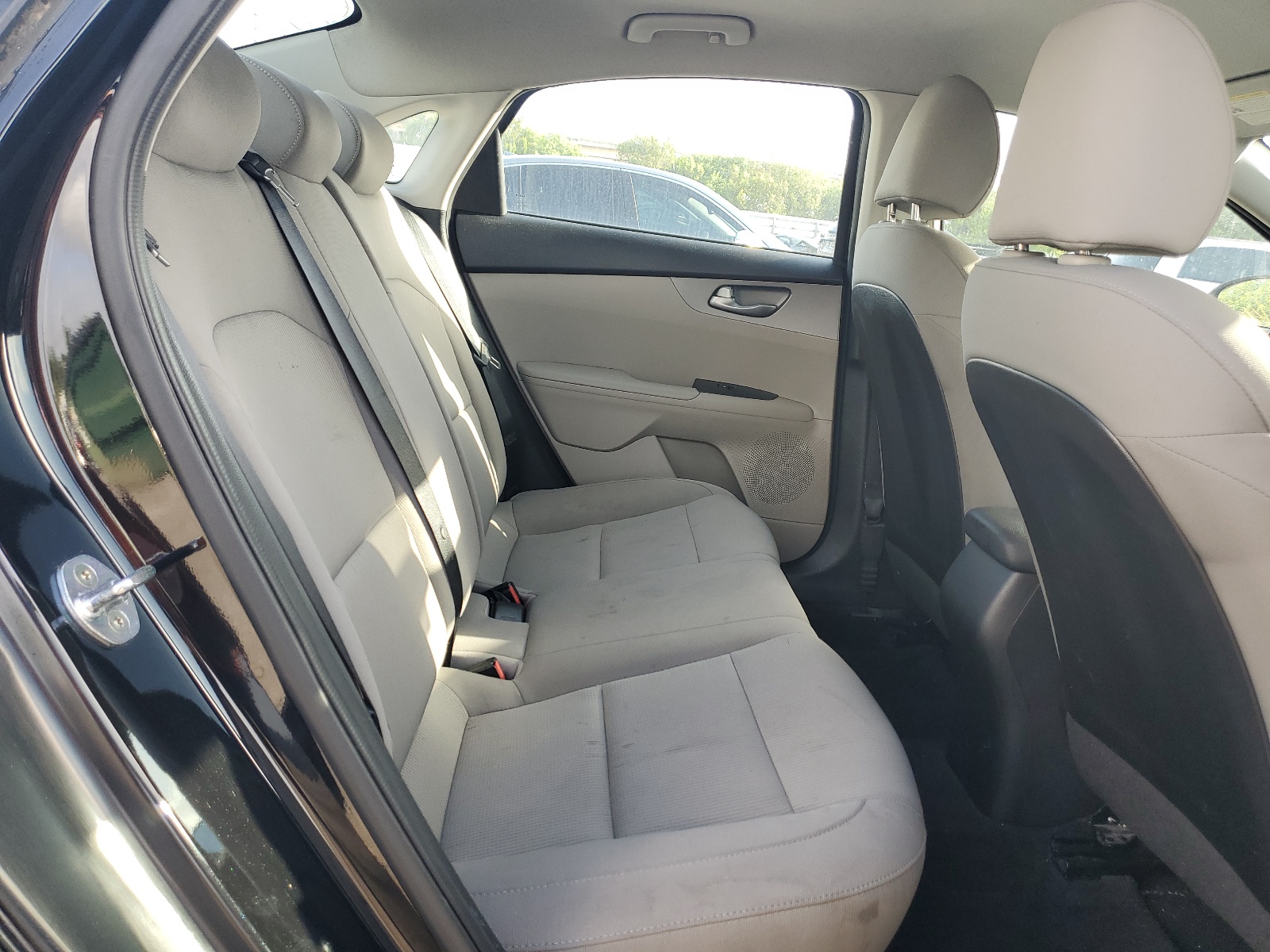 3KPF24AD2ME403844 2021 Kia Forte Fe