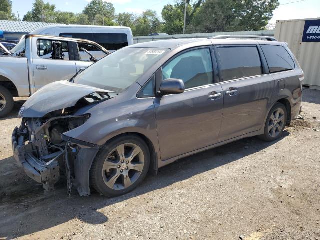  TOYOTA SIENNA 2015 Сірий