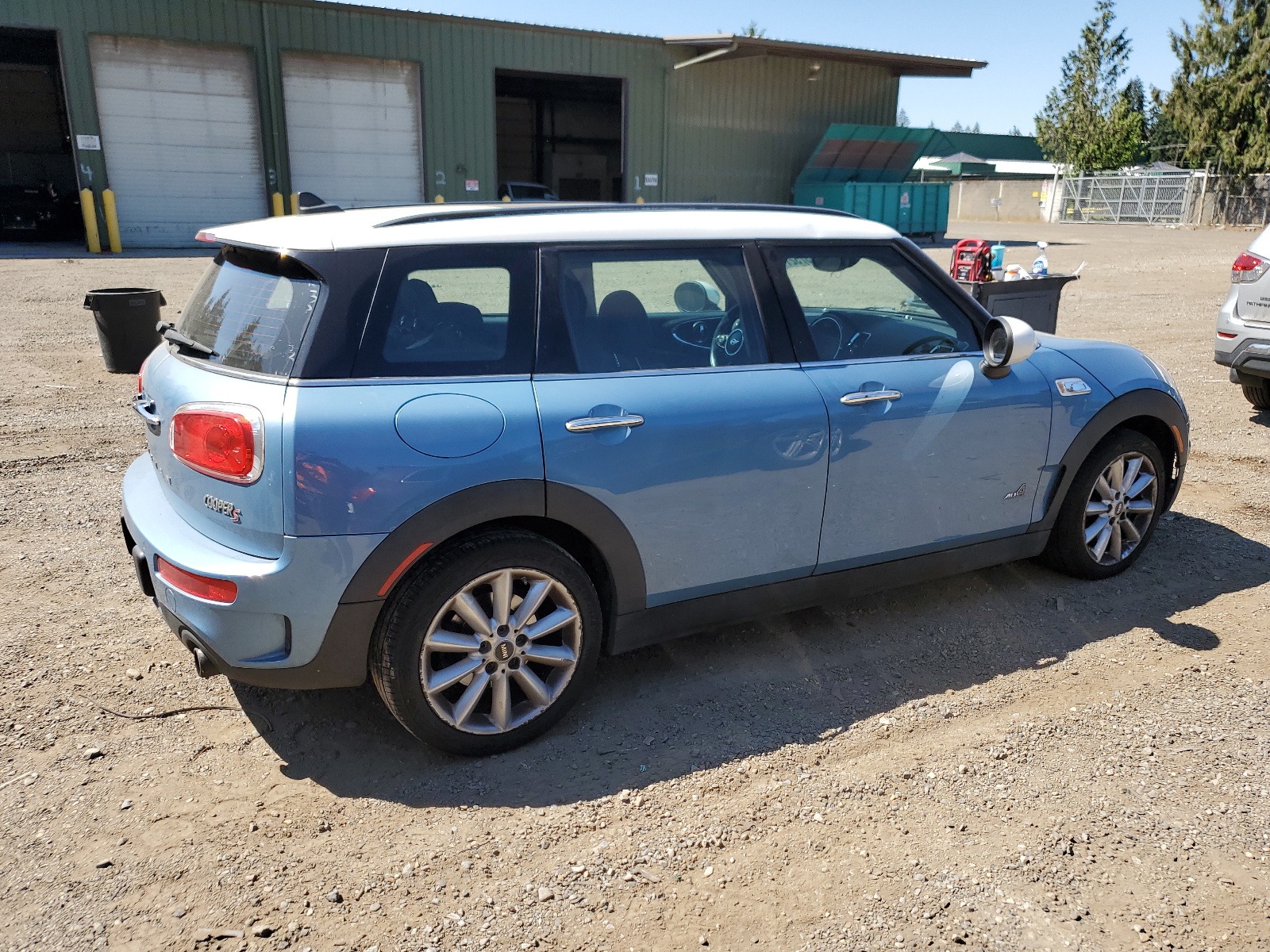 2017 Mini Cooper S Clubman All4 vin: WMWLU5C5XH2C46348