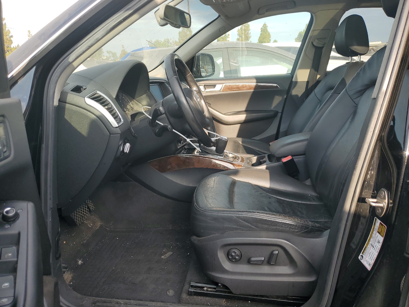 WA1LFAFP0BA005003 2011 Audi Q5 Premium Plus