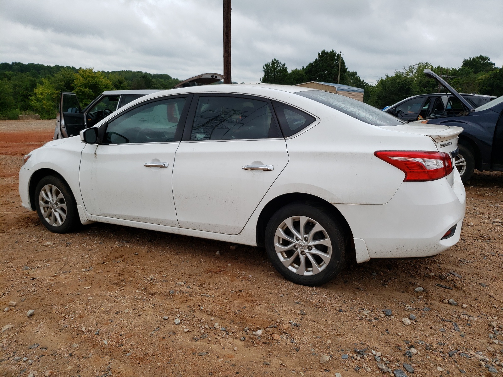 2017 Nissan Sentra S vin: 3N1AB7AP4HY404958