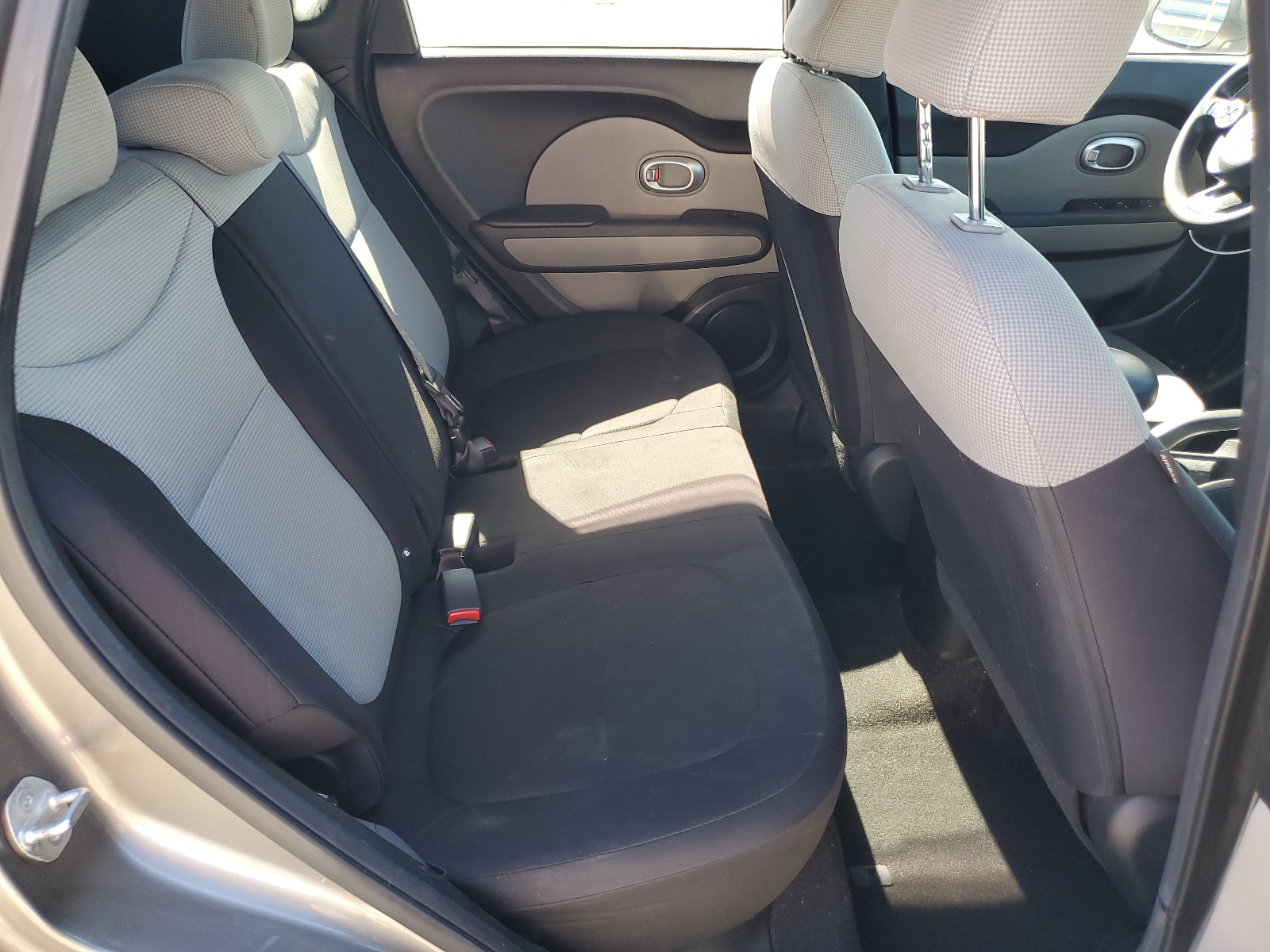 KNDJN2A28F7224490 2015 Kia Soul