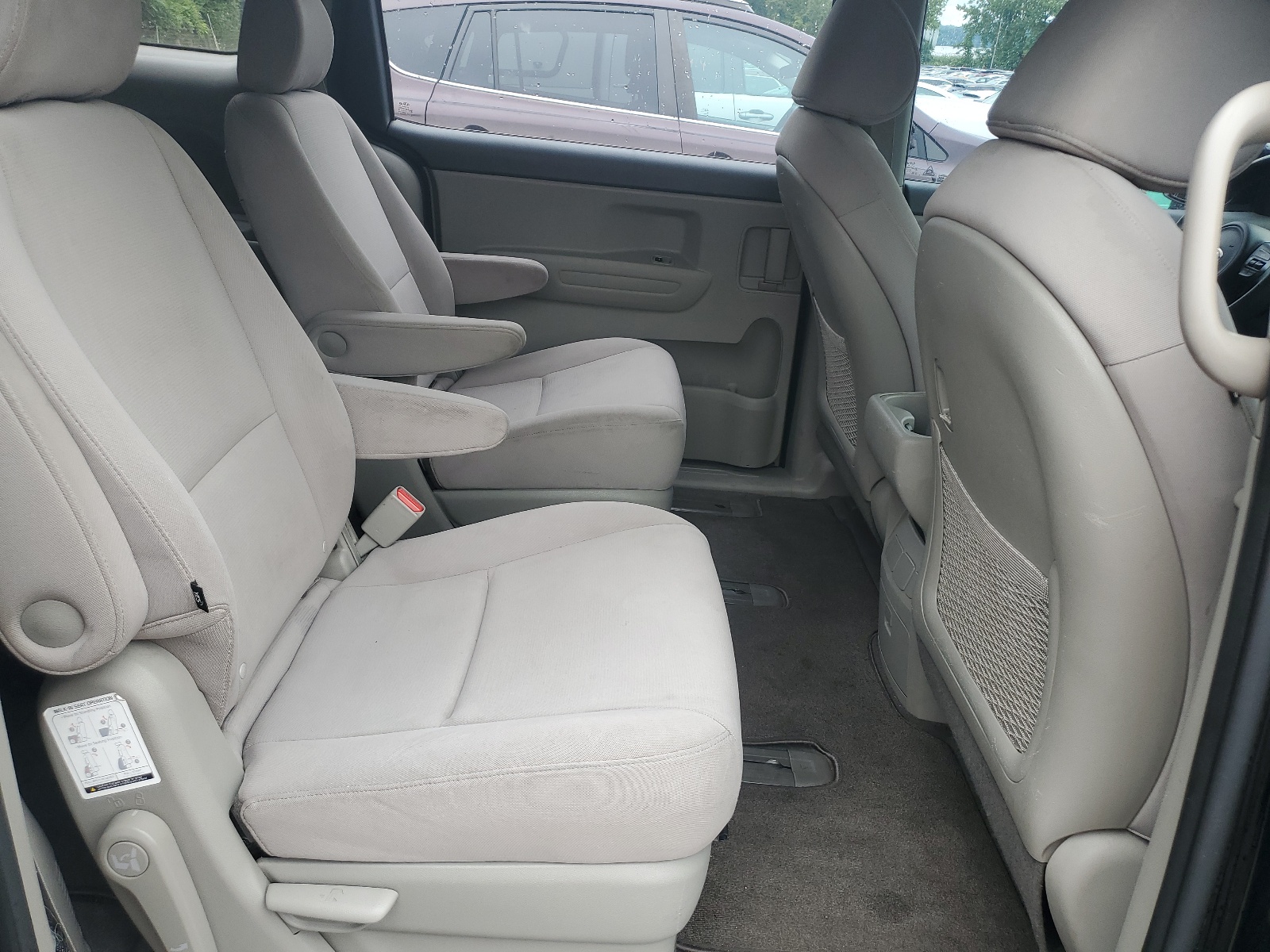 KNDMA5C1XF6039071 2015 Kia Sedona L