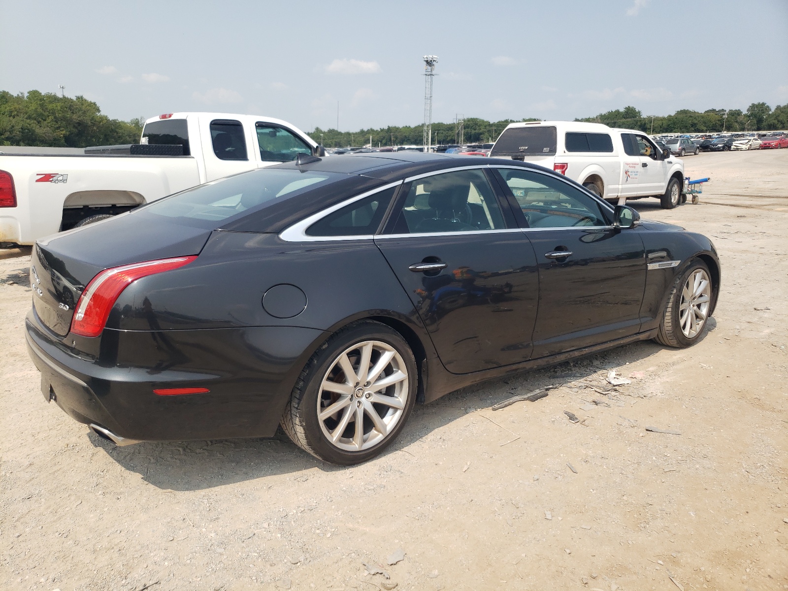 2013 Jaguar Xj vin: SAJWA1C71D8V41203