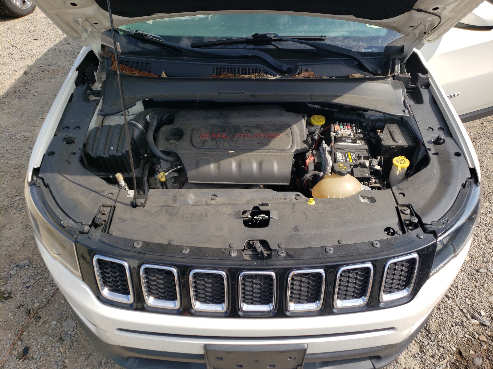 3C4NJDBBXHT680688 2017 Jeep Compass Latitude