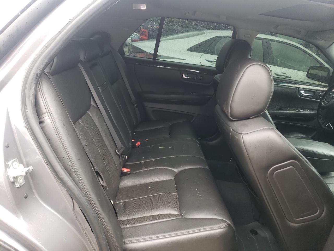 2008 Cadillac DTS - Image 10