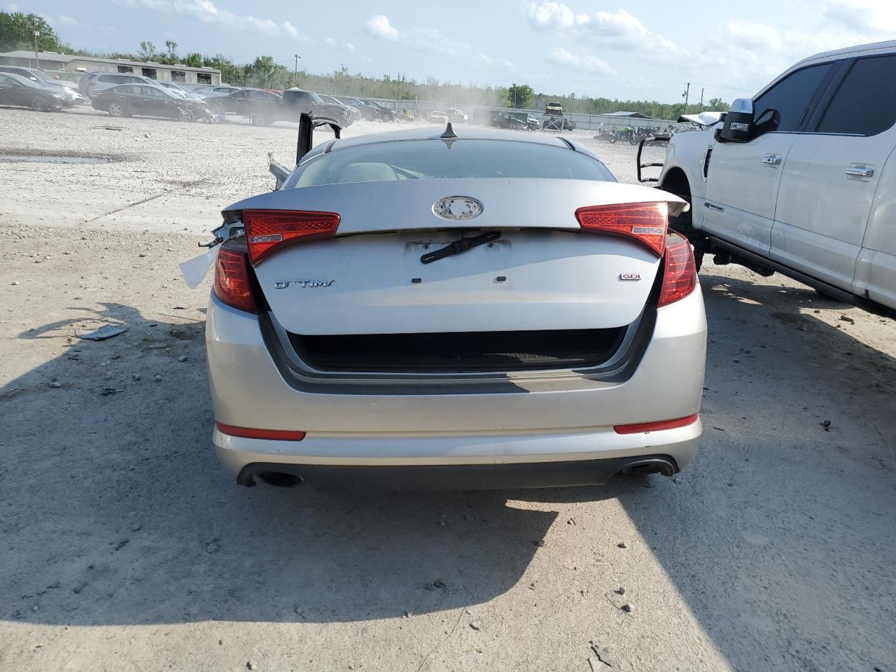 KNAGM4A78B5053697 2011 Kia Optima Lx