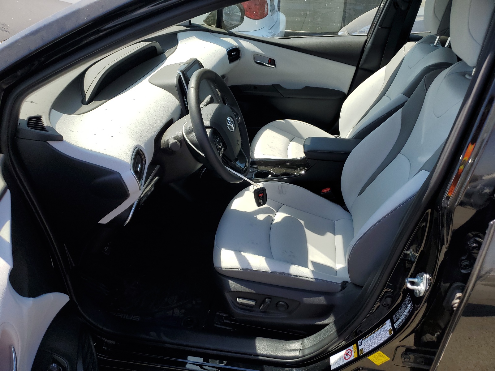 JTDKARFP7L3147269 2020 Toyota Prius Prime Le