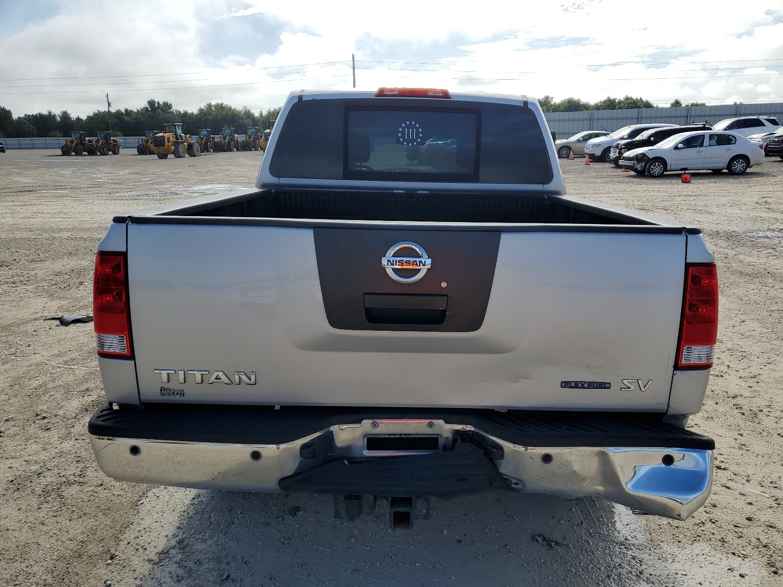 1N6BA0ED9BN311706 2011 Nissan Titan S