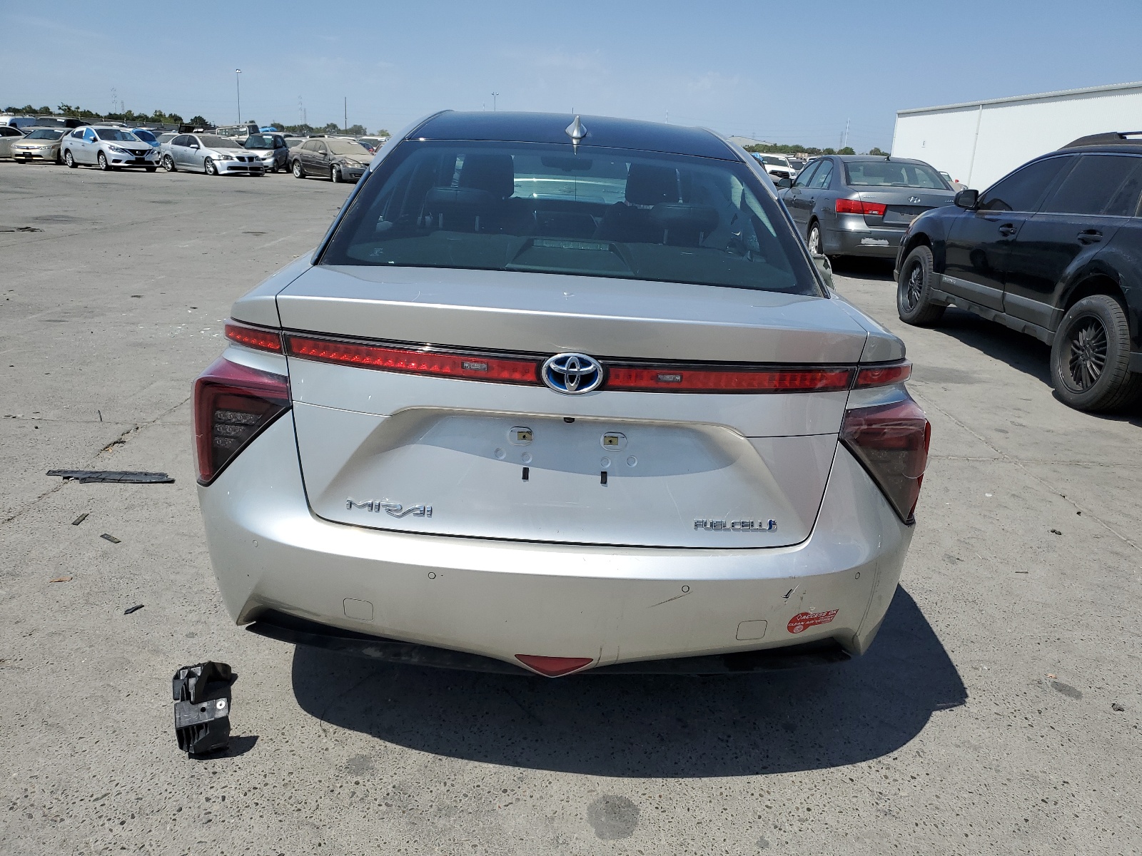 JTDBVRBD7JA005321 2018 Toyota Mirai