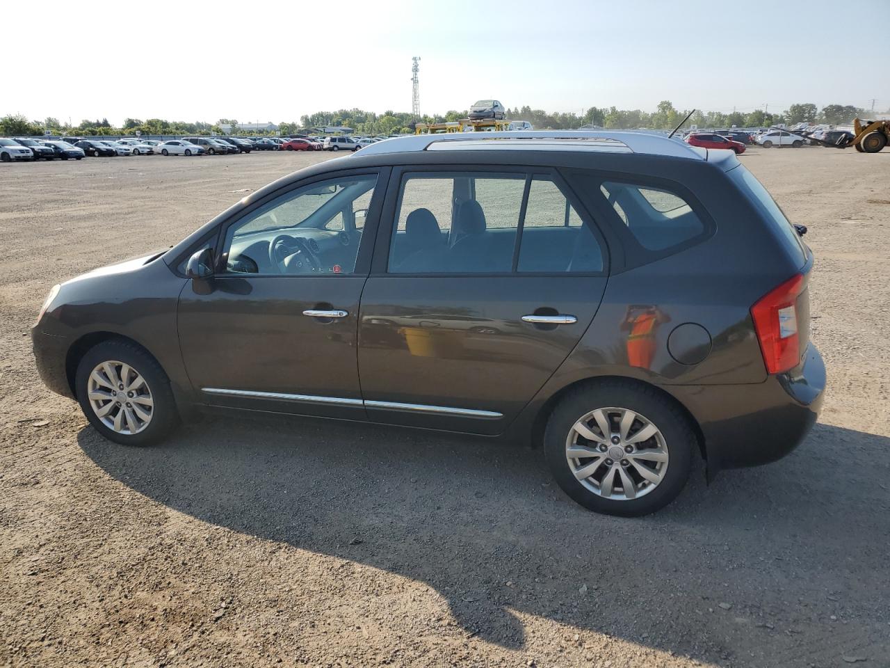 2011 Kia Rondo VIN: KNAHH8C61B7332725 Lot: 65012774