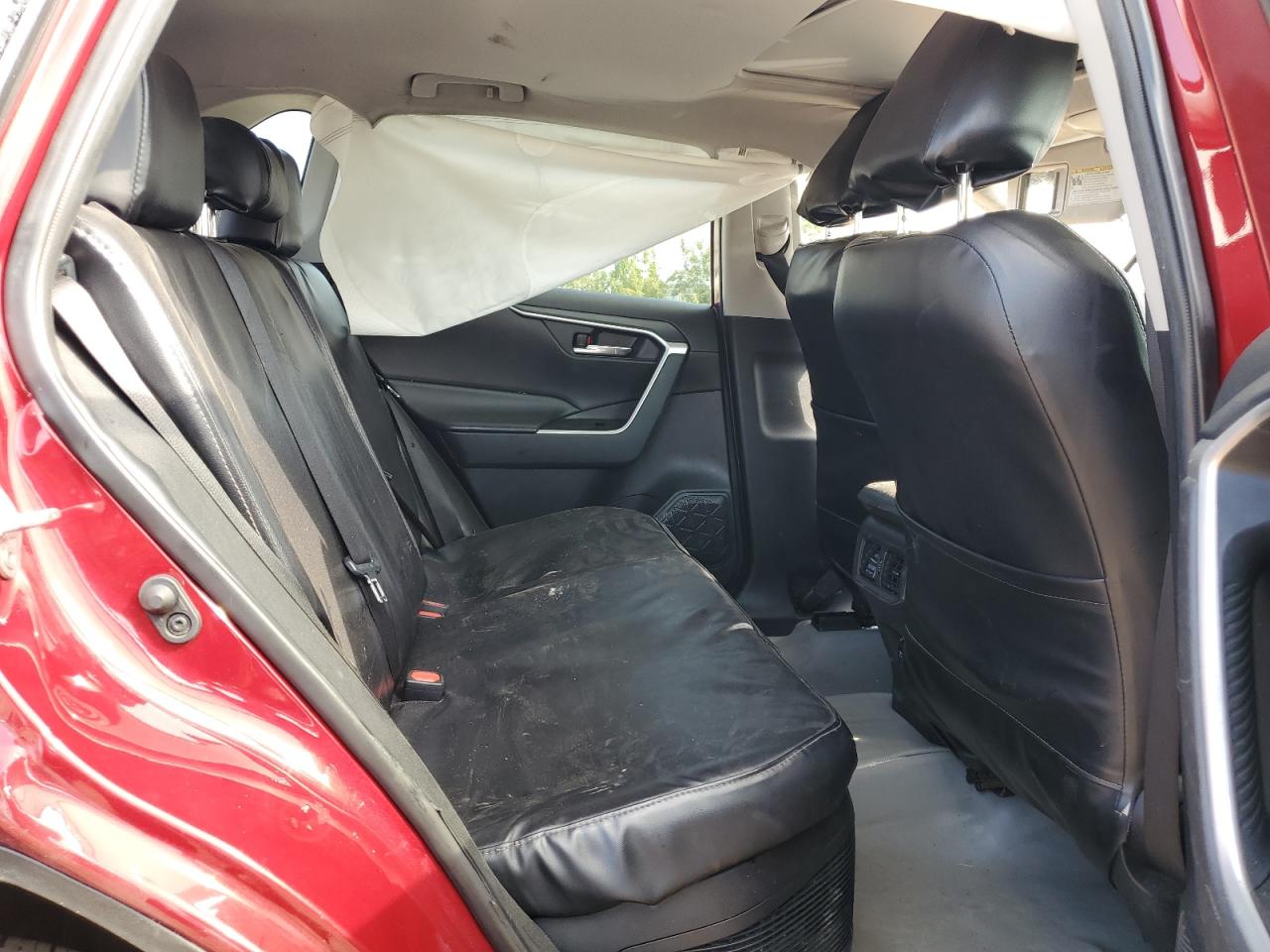 2020 Toyota RAV 4 - Image 11