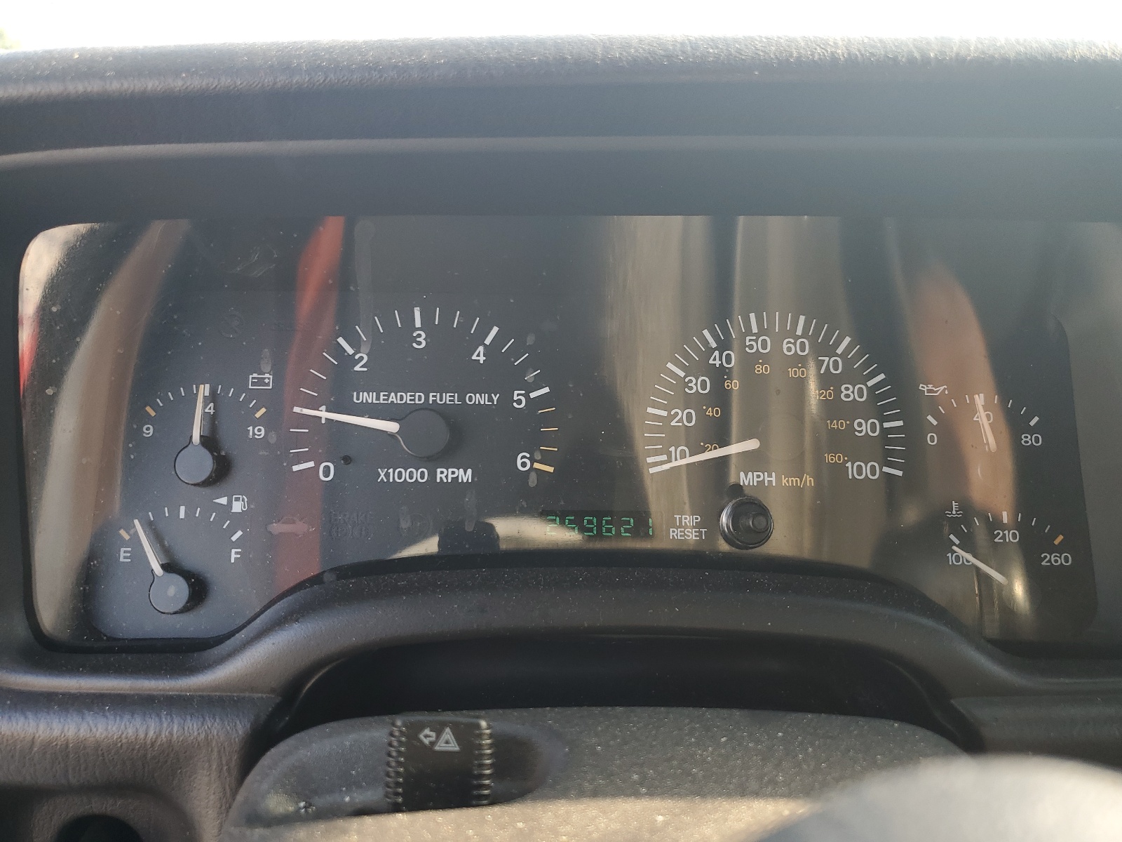 1J4FF58S2YL248928 2000 Jeep Cherokee Classic