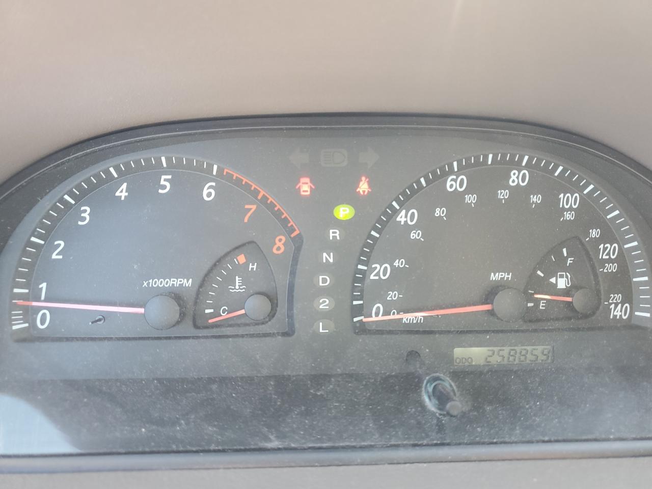 2003 Toyota Camry Le VIN: 4T1BE32K63U185268 Lot: 61862654