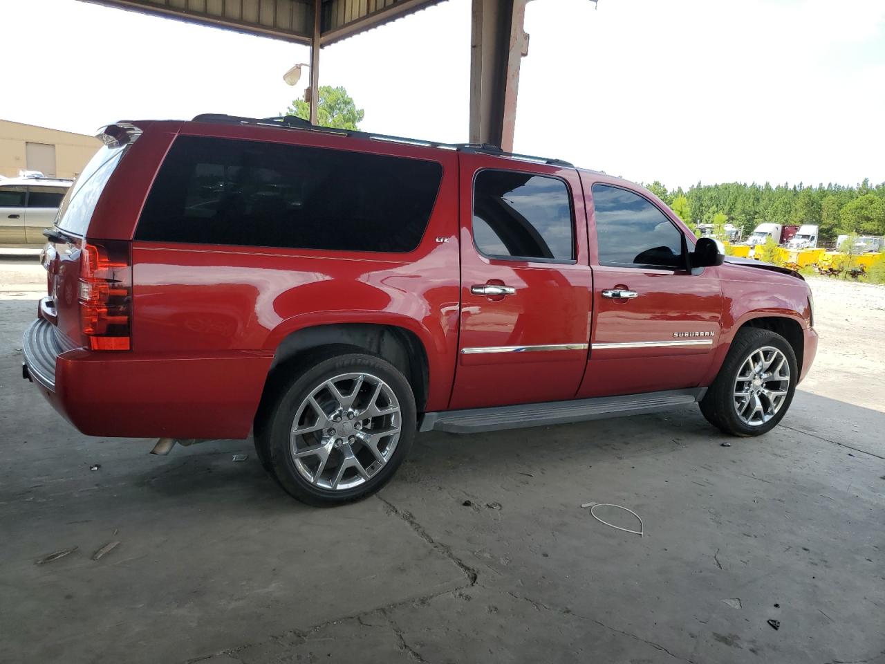 2013 Chevrolet Suburban - Image 3