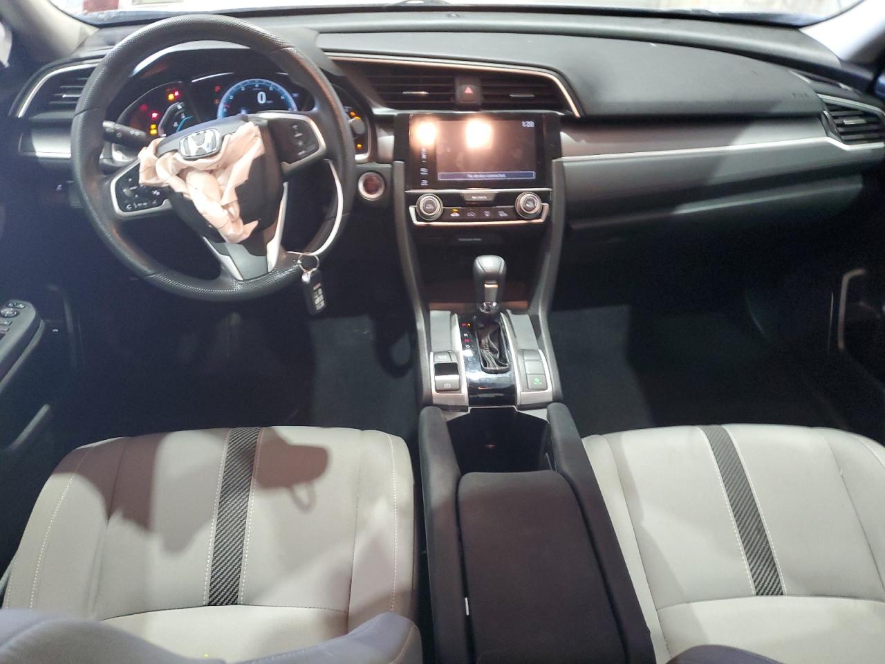 2HGFC2F71GH518370 2016 Honda Civic Ex