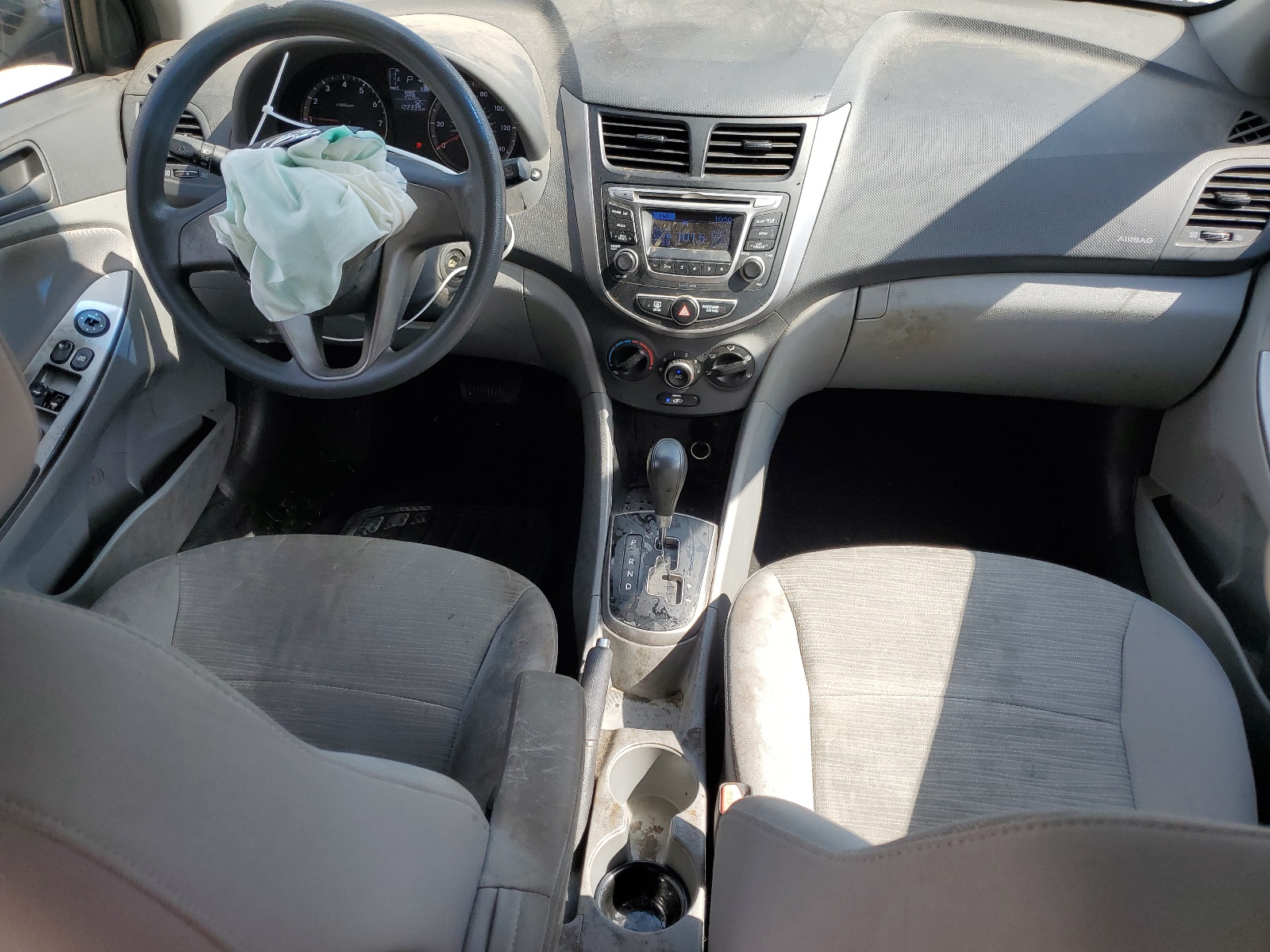 KMHCT4AE1GU119566 2016 Hyundai Accent Se