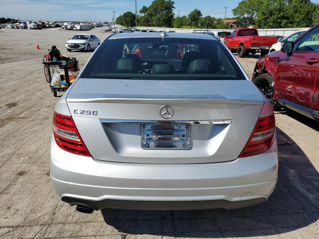 2012 Mercedes-Benz C 250 VIN: WDDGF4HB5CR235736 Lot: 61606194