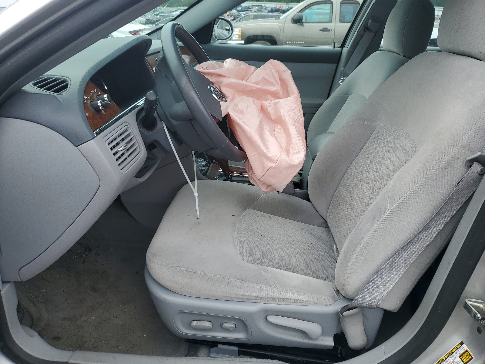 2G4WC532551188940 2005 Buick Lacrosse Cx