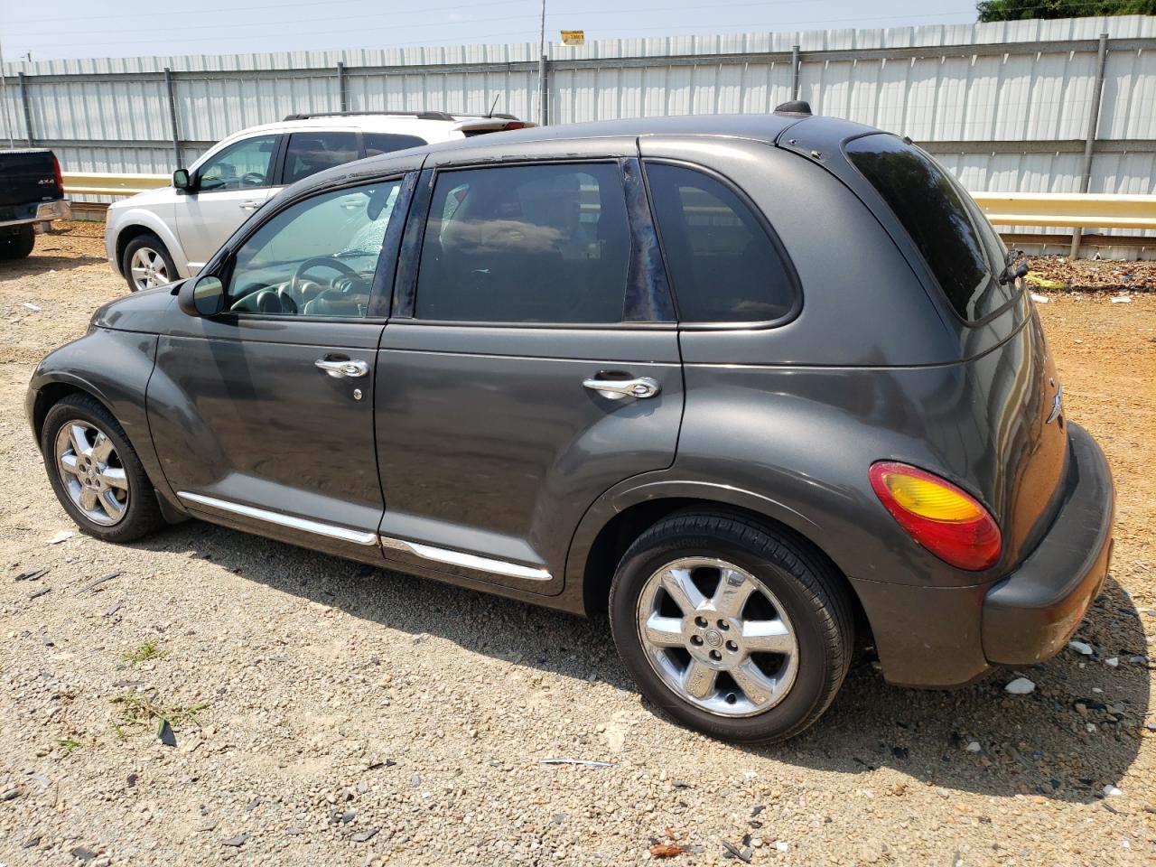 2004 Chrysler PT Cruiser - Image 2