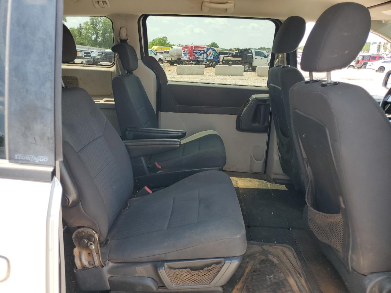 2D4RN5D17AR106545 2010 Dodge Grand Caravan Sxt