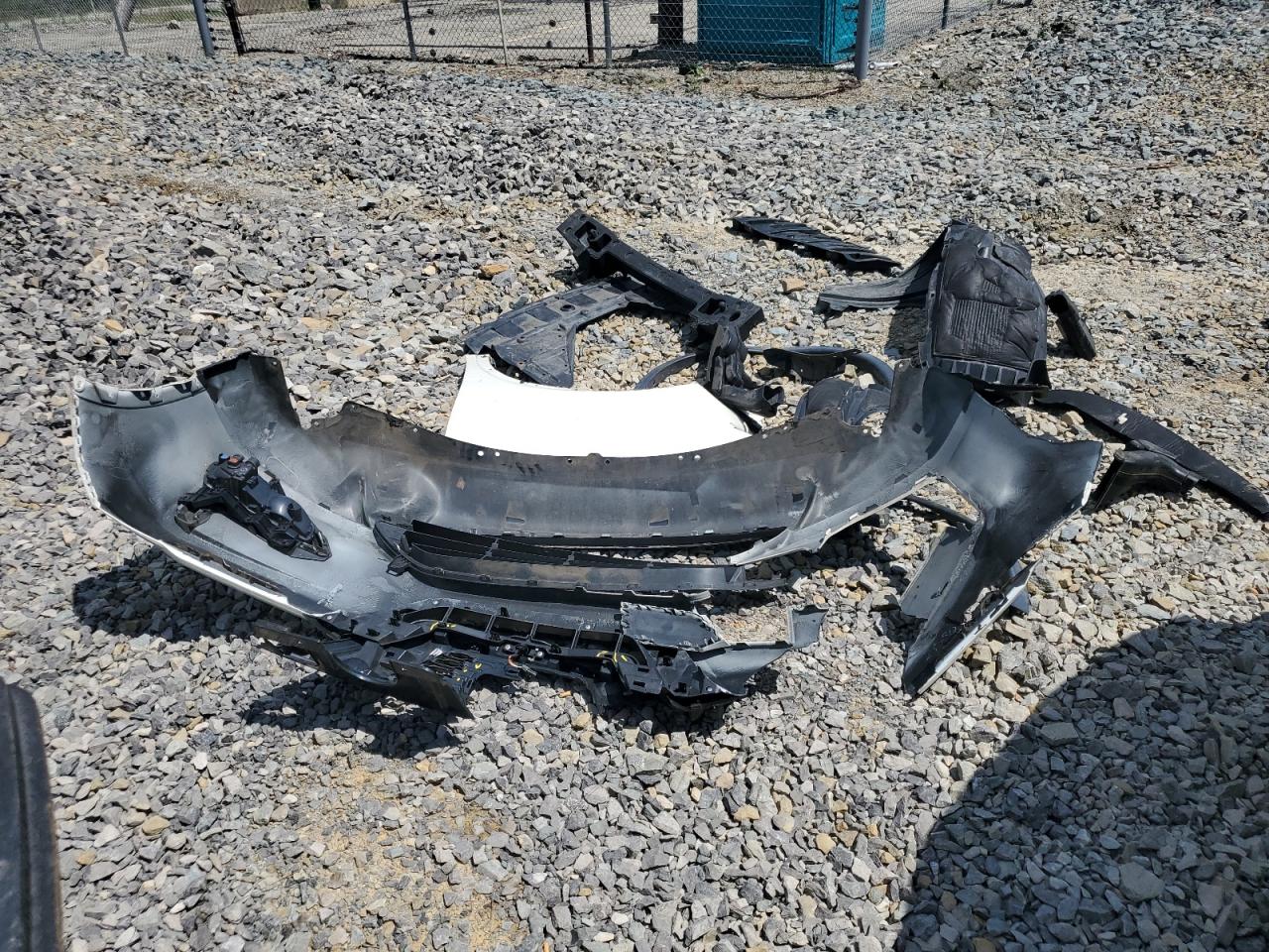 2018 Nissan Rogue S VIN: JN8AT2MVXJW318904 Lot: 63893444