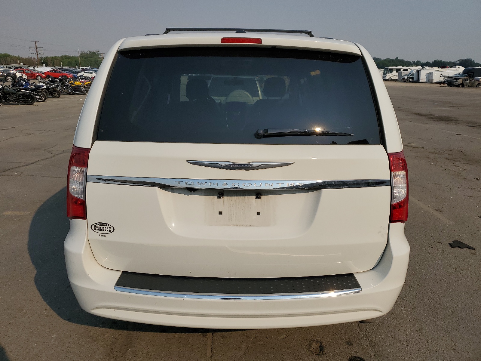 2A4RR8DG2BR679839 2011 Chrysler Town & Country Touring L