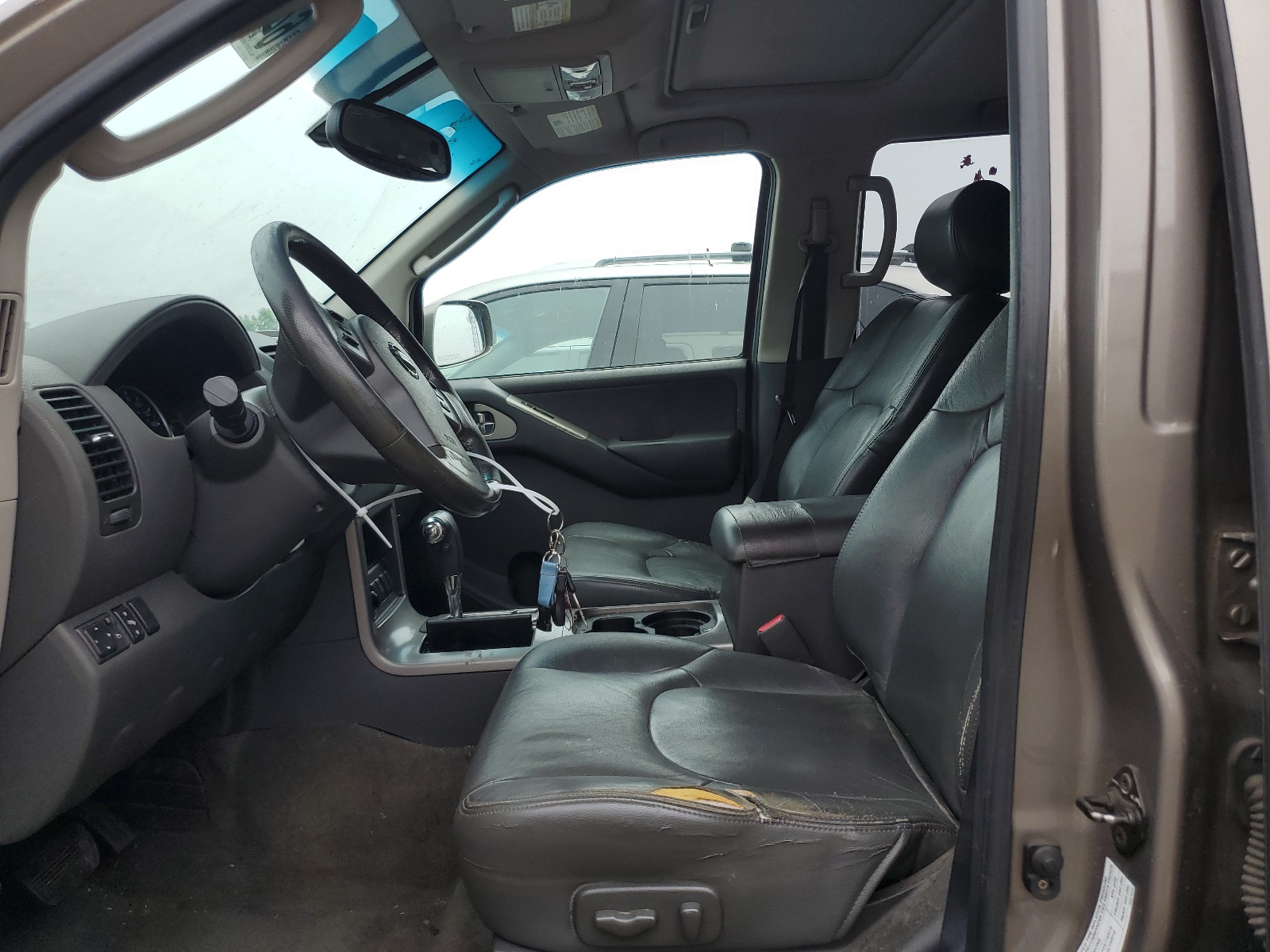 5N1AR18W55C785481 2005 Nissan Pathfinder Le