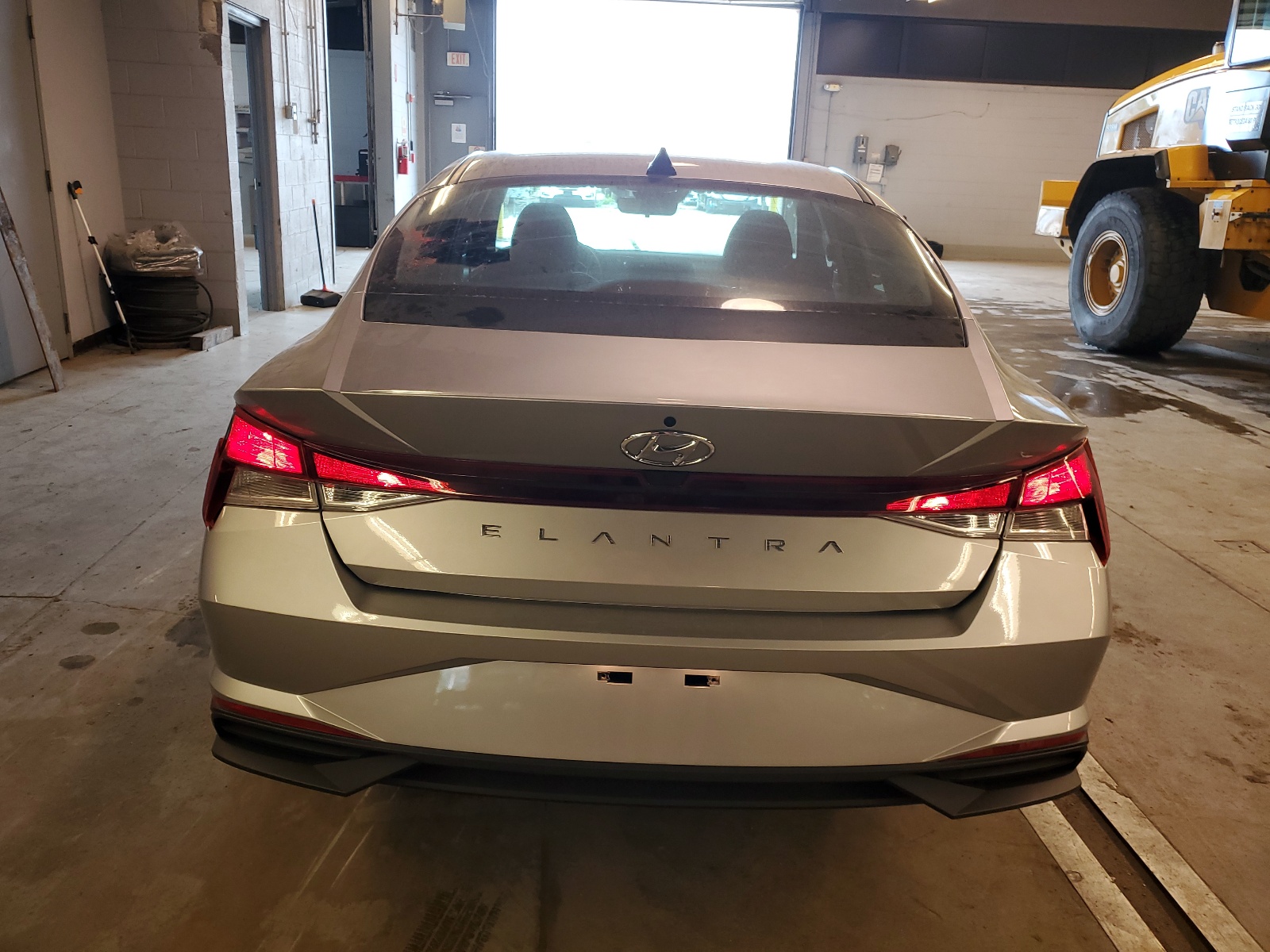 2023 Hyundai Elantra Se vin: 5NPLL4AG9PH116821