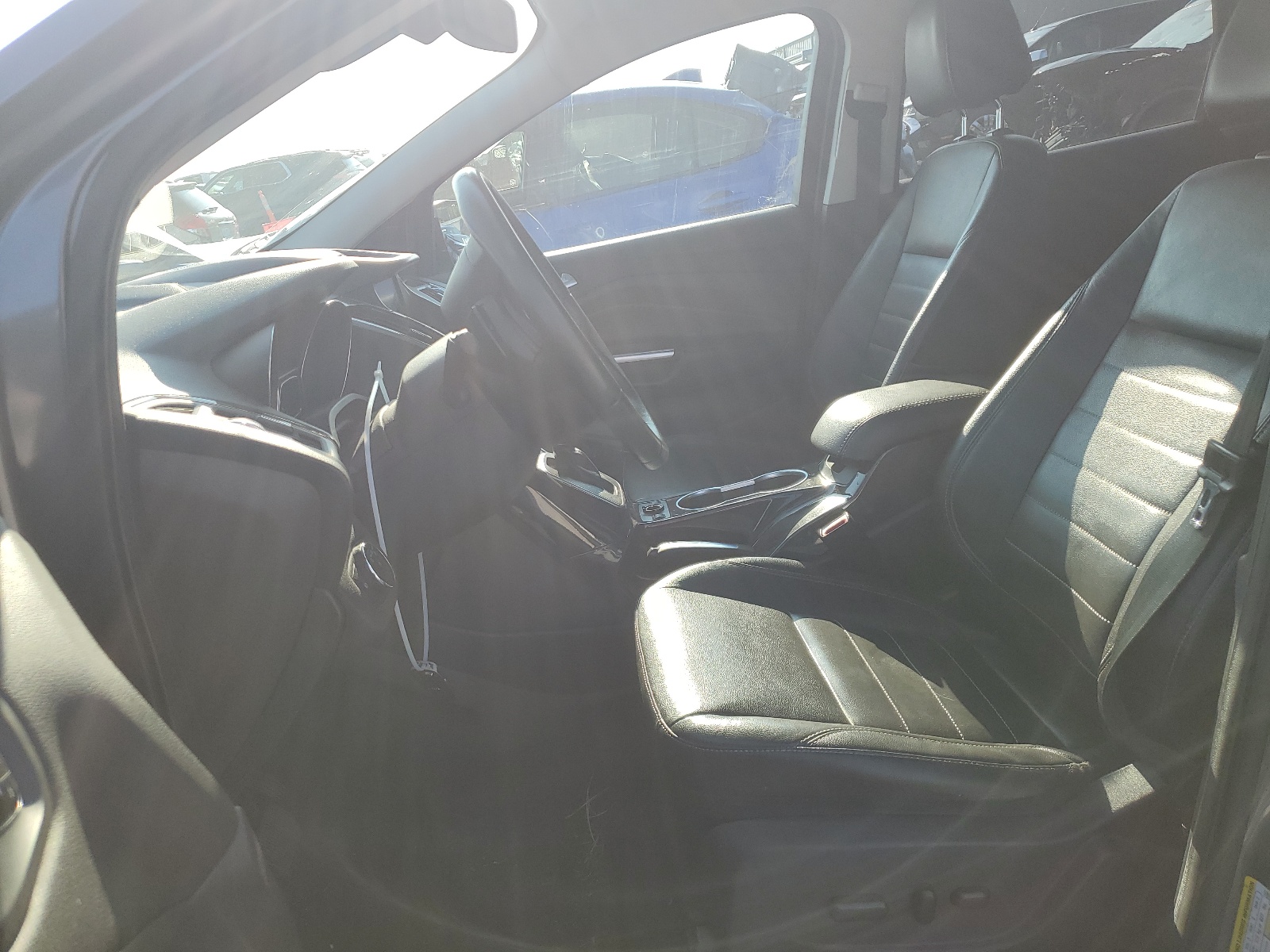 1FMCU9J93EUB66317 2014 Ford Escape Titanium