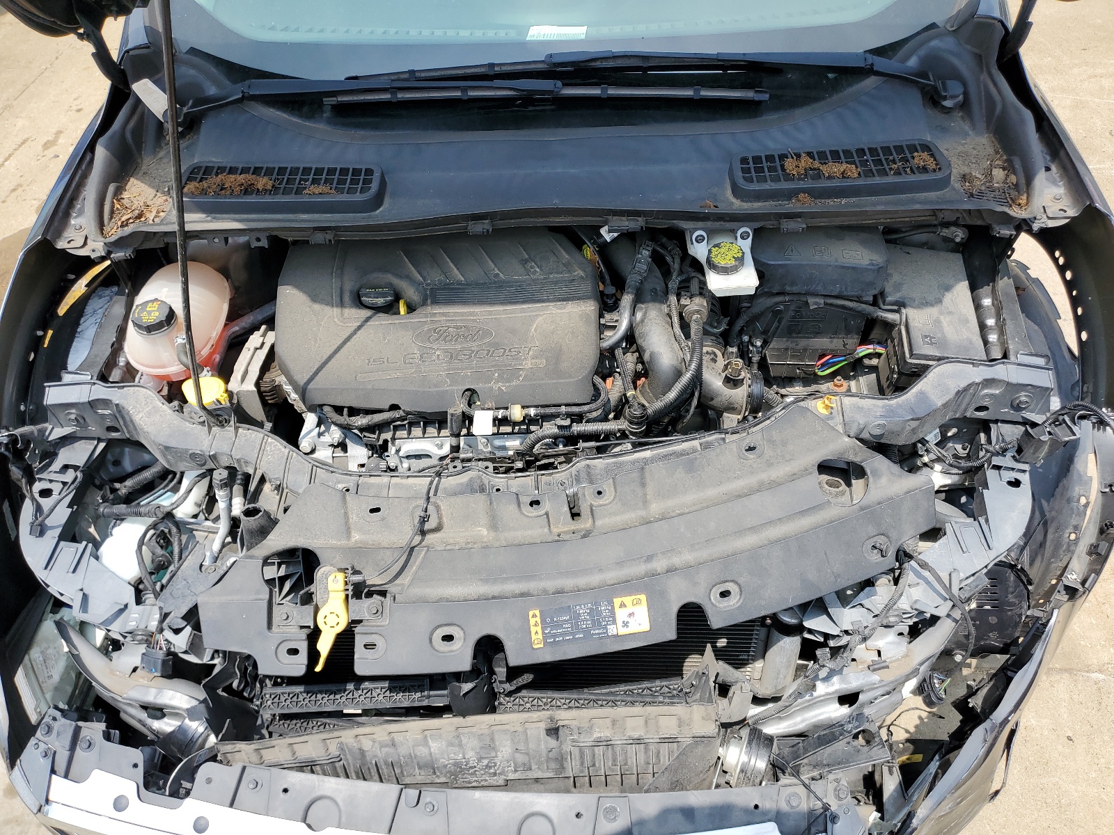 1FMCU0JD9HUD09193 2017 Ford Escape Titanium