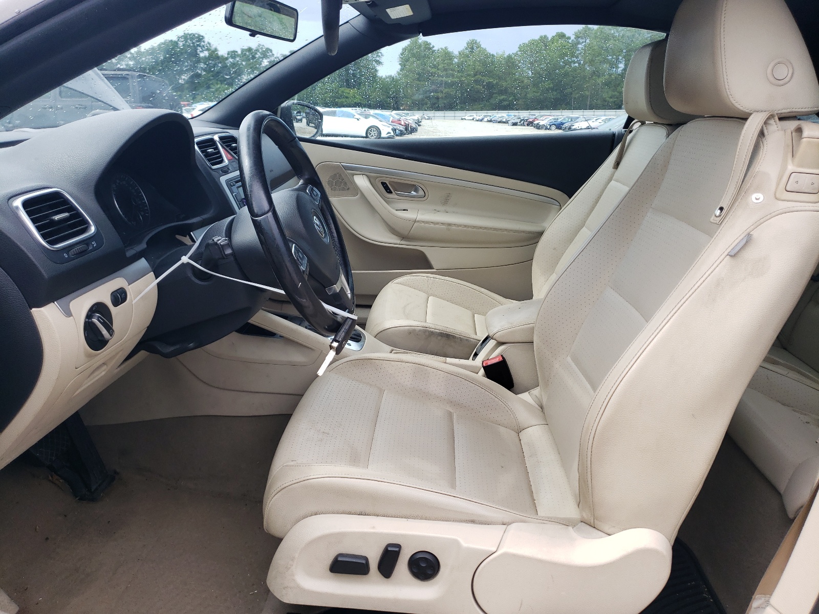 WVWBW8AH3EV000448 2014 Volkswagen Eos Komfort