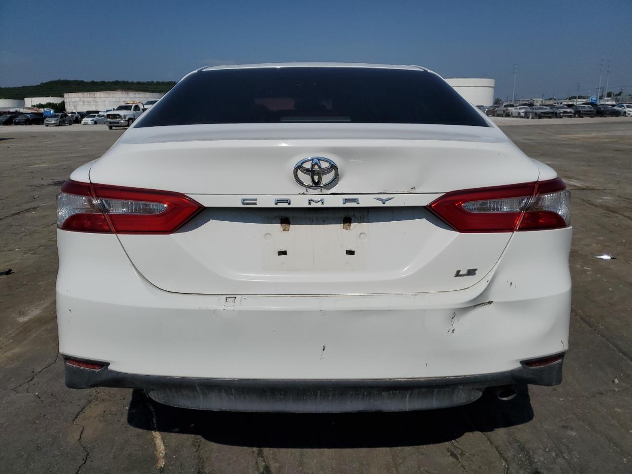 2018 Toyota Camry - Image 6
