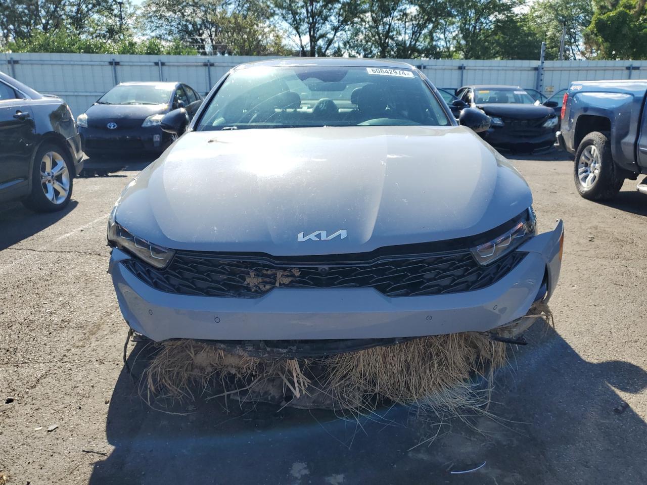 2022 Kia K5 - Image 5