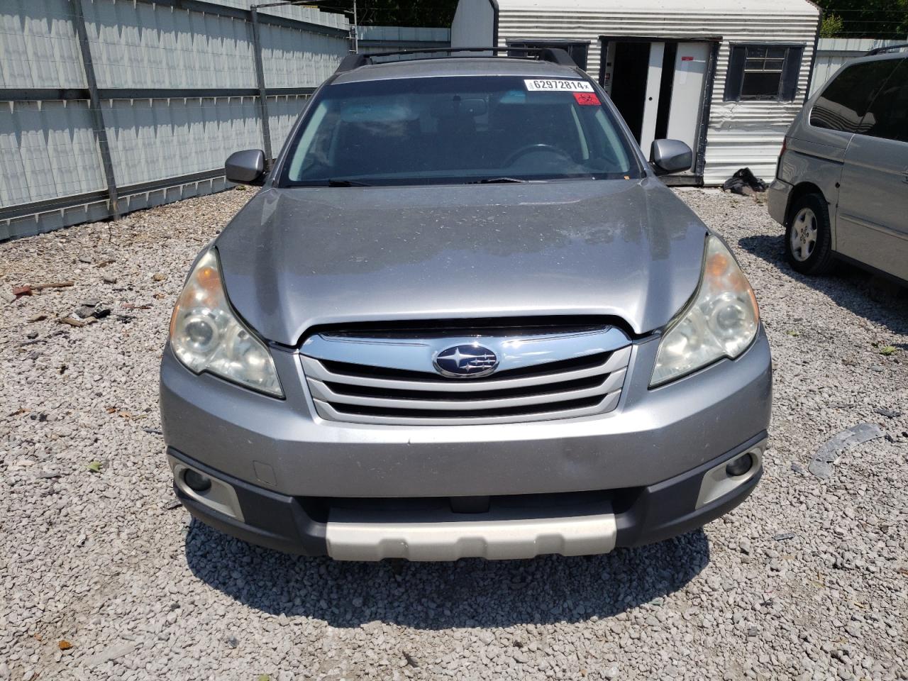 2011 Subaru Outback - Image 5
