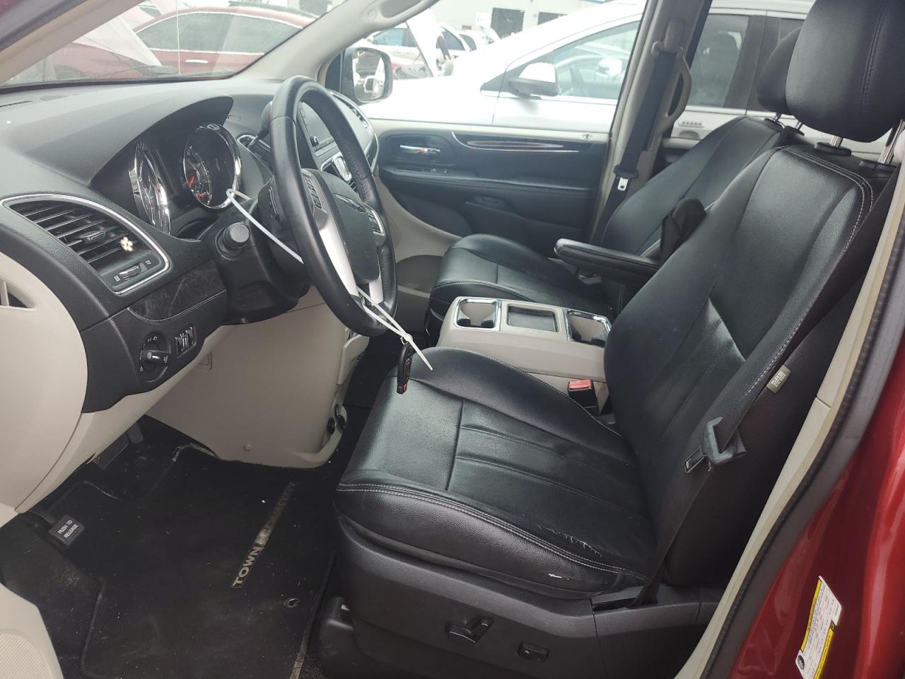 2014 Chrysler Town & Country Touring VIN: 2C4RC1BGXER439167 Lot: 63681544