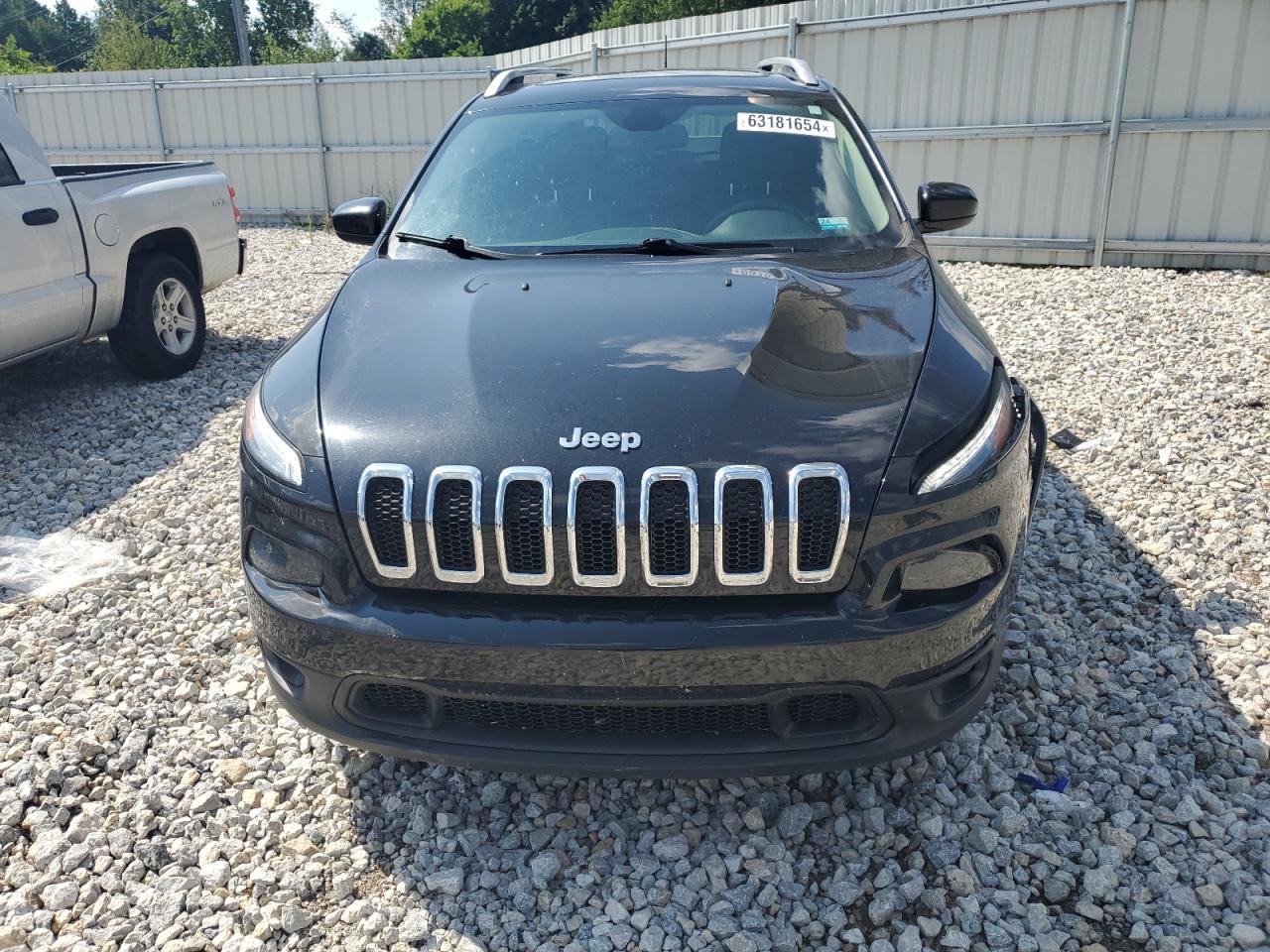 2015 Jeep Cherokee Latitude VIN: 1C4PJLCB7FW782197 Lot: 63181654