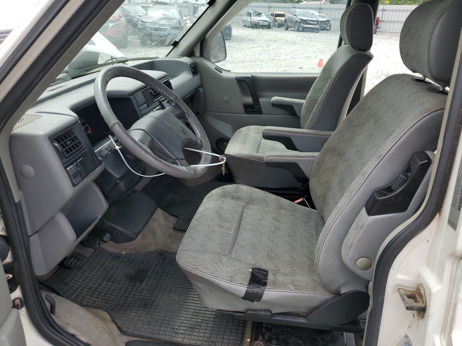 WV2EE0702SH053575 1995 Volkswagen Eurovan Camper