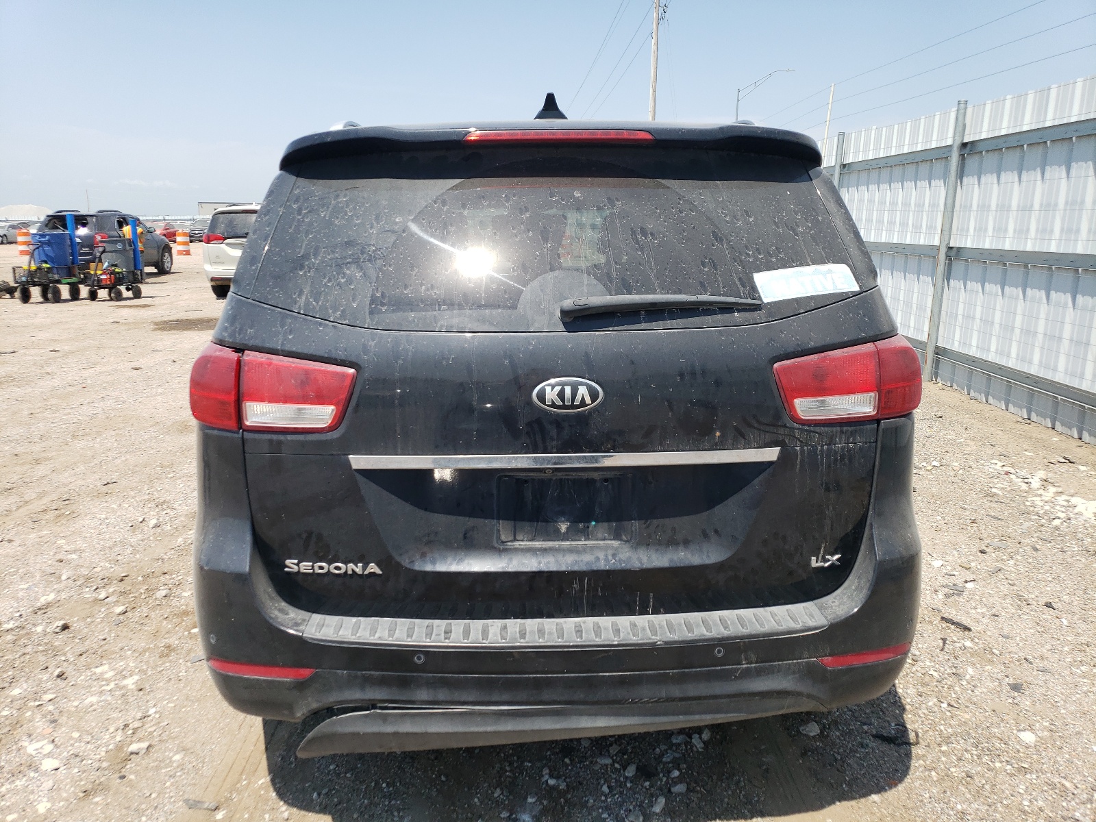 KNDMB5C14H6313722 2017 Kia Sedona Lx