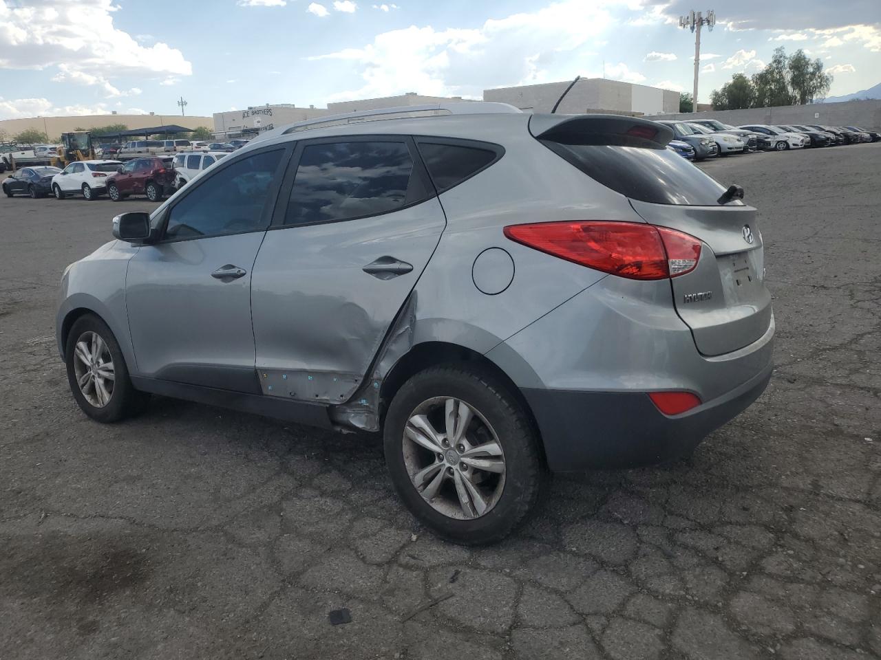 2013 Hyundai Tucson - Image 2