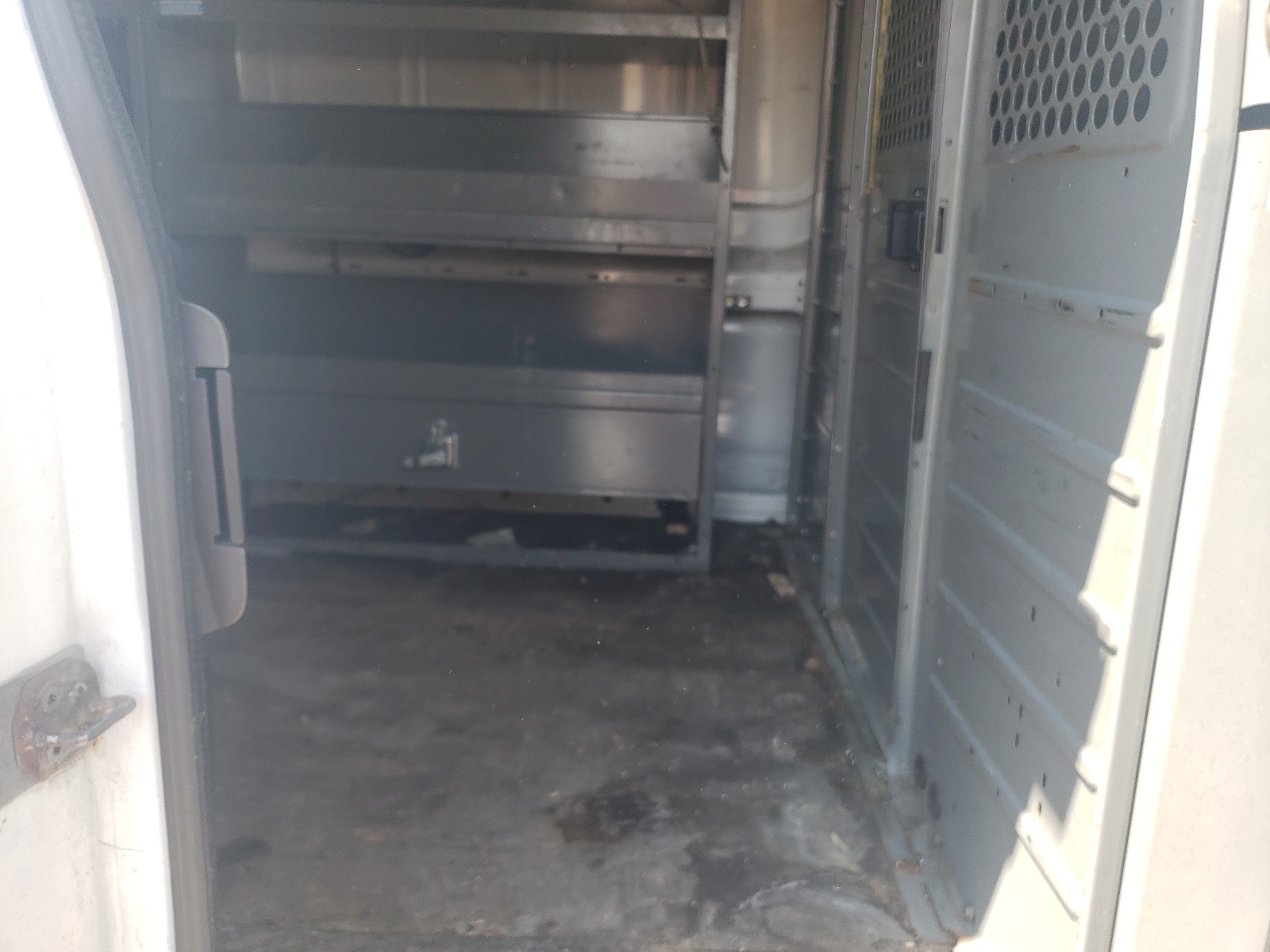 1FTNE1ZM3FKA98960 2015 Ford Transit T-150